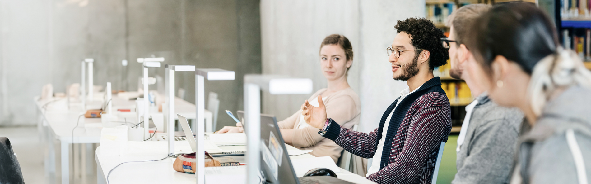 Studenten in Arbeitsgruppe